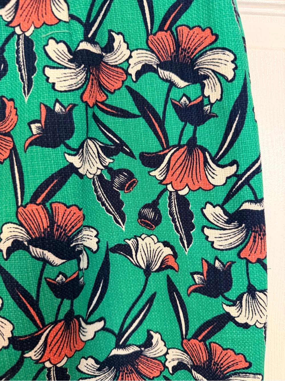 J Crew Floral Pencil Skirt in Emerald Green - Picture 4 of 7